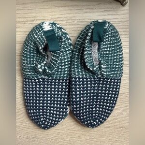 Bombas Kids Green and Navy Knit Slipper Socks